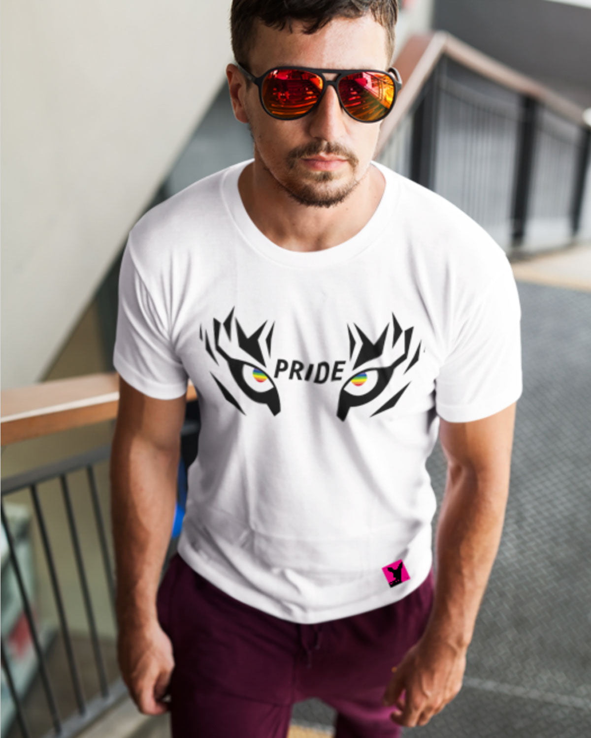 Model_3_Pride_Lion_Herren_White